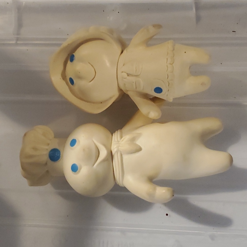Collectible! Pillsbury doughboy and dough girl